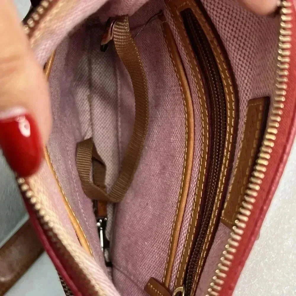 Dooney And‎ Bourke Dillen Letter Carrier Leather Crossbody Purse Burgundy